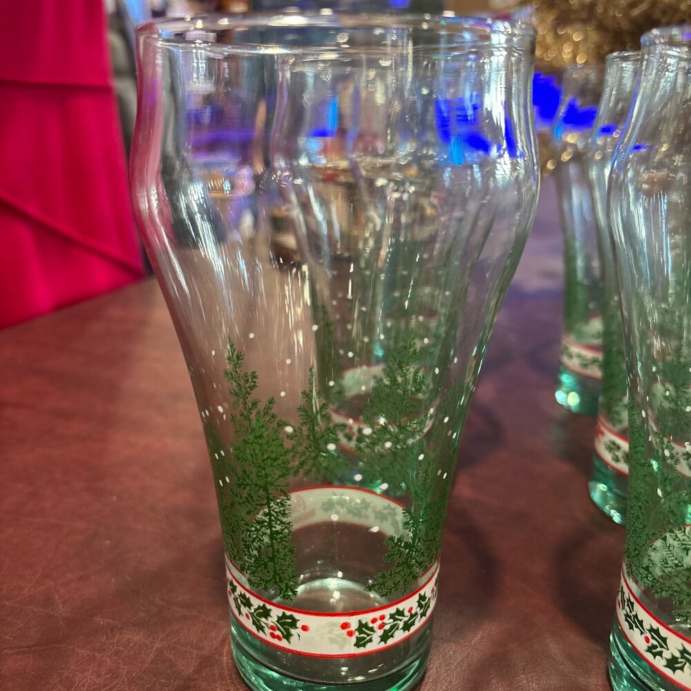 Set 12 Vintage Coca-Cola Christmas Tree Holly Glasses Coke - Picture 3 of 4